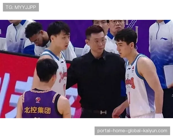 新疆队篮板球45-34碾压北控 二次进攻得分16-4显内线优势 新疆队篮板球45-34碾压北控 二次进攻得分16-4显内线优势